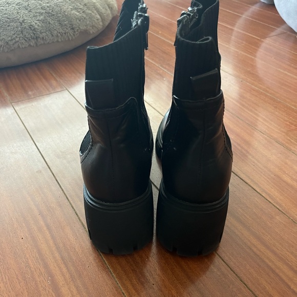 American Eagle Zip Up Boots - Picture 3 of 4